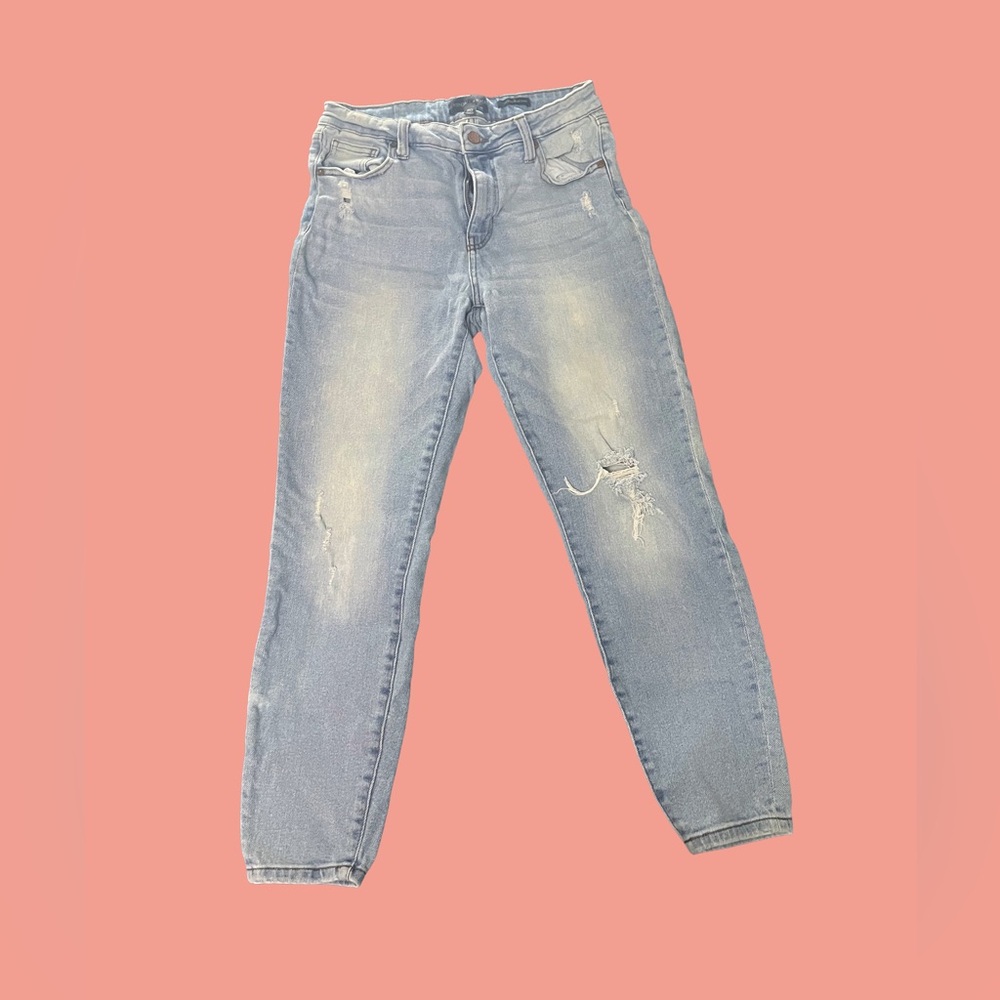 Kendall & Kylie Light Blue Distressed Jeans